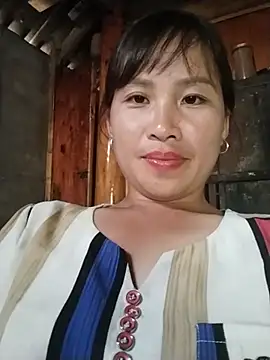 Snapshot of Yo-must chatting on June 2026 05:54:02 AM Yo-must online show from June 2026 05:54:02 AM