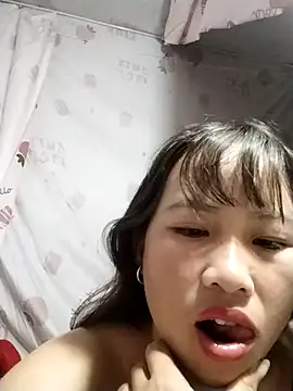 Snapshot of Yo-must chatting on July 2026 09:17:02 PM Yo-must online show from July 2026 09:17:02 PM