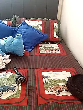 Snapshot of kitsune_nyoko chatting on April 2026 09:04:02 PM kitsune nyoko online show from April 2026 09:04:02 PM