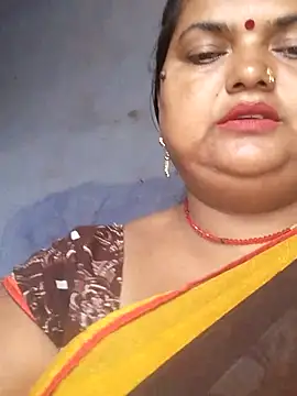 Snapshot of Desi_hot_bhabhi01 chatting on July 2026 06:00:01 AM Desi hot bhabhi01 online show from July 2026 06:00:01 AM