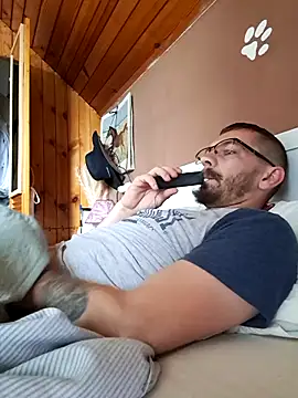 jozsi1995 online show from May 2026 10:47:01 AM