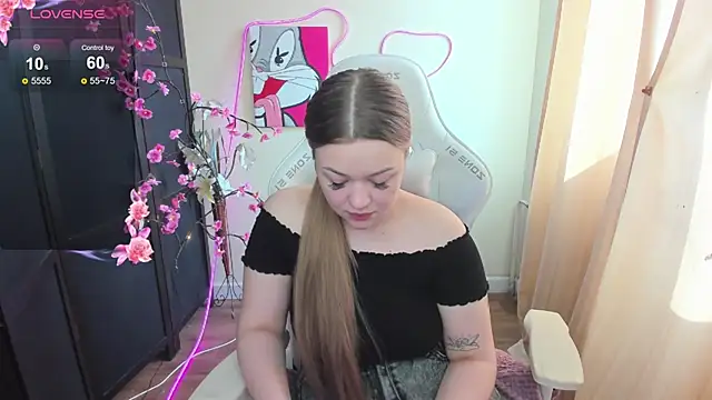 Snapshot of AmeliePeach chatting on April 2026 01:58:01 AM AmeliePeach online show from April 2026 01:58:01 AM