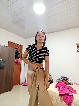 Snapshot of Leticia_Hinkley_ chatting on April 2026 11:38:02 AM Leticia Hinkley online show from April 2026 11:38:02 AM