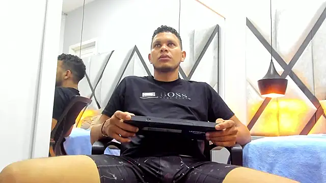 Snapshot of NohaBrooks chatting on April 2026 11:54:02 AM NohaBrooks online show from April 2026 11:54:02 AM