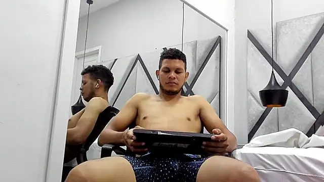 Snapshot of NohaBrooks chatting on April 2026 03:08:01 PM NohaBrooks online show from April 2026 03:08:01 PM