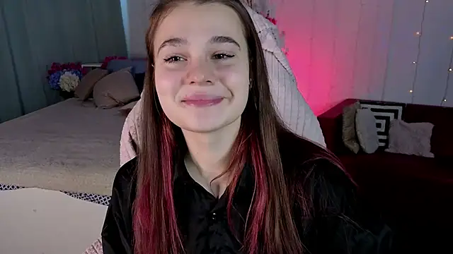 Kacey Love online show from April 2026 01:33:02 PM