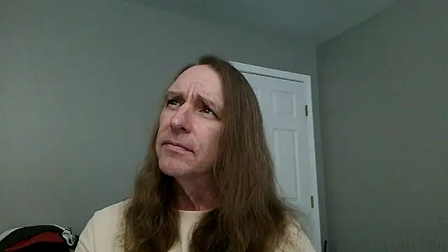 Snapshot of Magnus_Luv chatting on June 2026 08:02:02 PM Magnus Luv online show from June 2026 08:02:02 PM