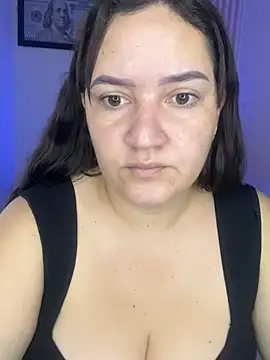 Snapshot of Fresita-12 chatting on April 2026 05:46:01 PM Fresita-12 online show from April 2026 05:46:01 PM