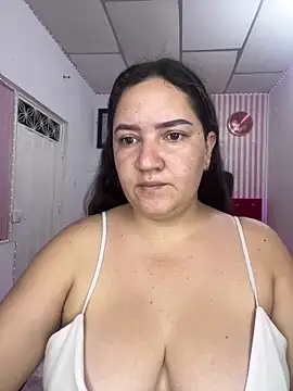 Snapshot of Fresita-12 chatting on April 2026 12:48:01 AM Fresita-12 online show from April 2026 12:48:01 AM