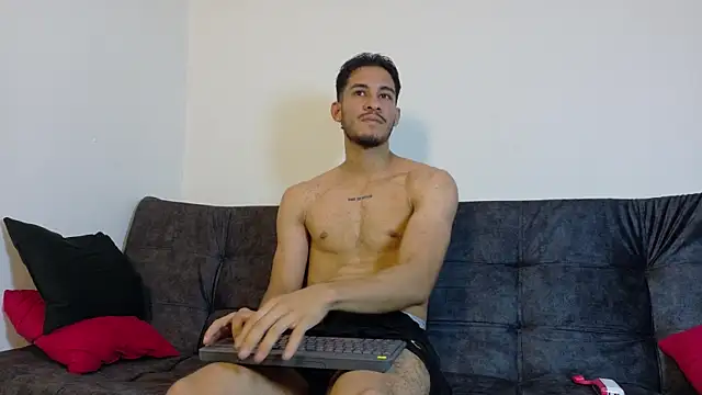 Snapshot of JakeMonroe chatting on July 2026 08:33:01 PM JakeMonroe online show from July 2026 08:33:01 PM