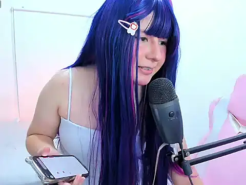 Snapshot of natsuki_star chatting on April 2026 12:21:01 PM natsuki star online show from April 2026 12:21:01 PM