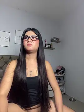 Snapshot of JassmineLove chatting on April 2026 03:45:01 PM JassmineLove online show from April 2026 03:45:01 PM