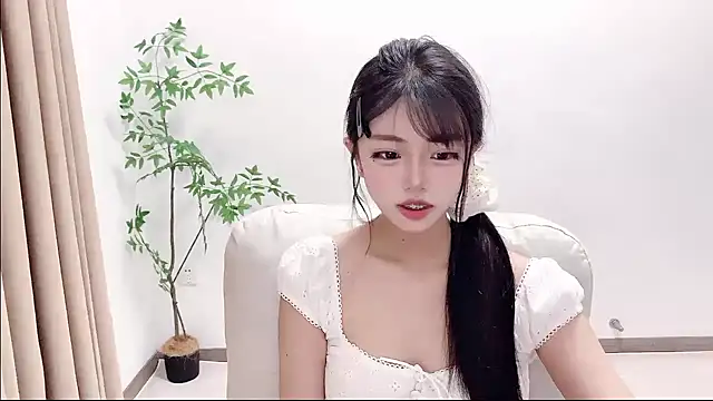 Snapshot of Kitteovo chatting on June 2026 04:35:01 AM Kitteovo online show from June 2026 04:35:01 AM