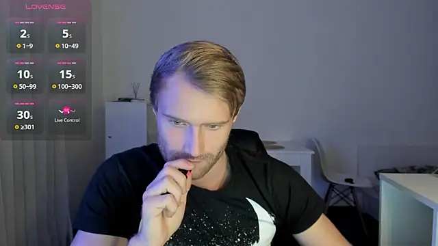 Snapshot of Paul_Rolex chatting on March 2026 10:13:01 PM Paul Rolex online show from March 2026 10:13:01 PM