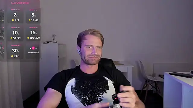 Snapshot of Paul_Rolex chatting on March 2026 11:42:01 PM Paul Rolex online show from March 2026 11:42:01 PM