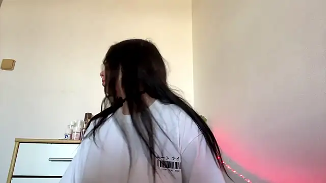 Snapshot of MorganLauter chatting on April 2026 02:28:02 PM MorganLauter online show from April 2026 02:28:02 PM