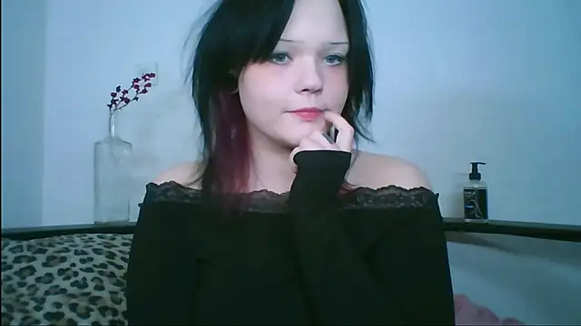 Snapshot of abbey-BAT chatting on April 2026 01:43:01 AM abbey-BAT online show from April 2026 01:43:01 AM