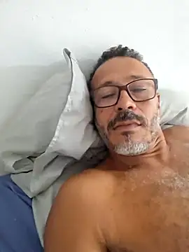 Snapshot of paizao1977brazil chatting on April 2026 03:35:01 PM paizao1977brazil online show from April 2026 03:35:01 PM