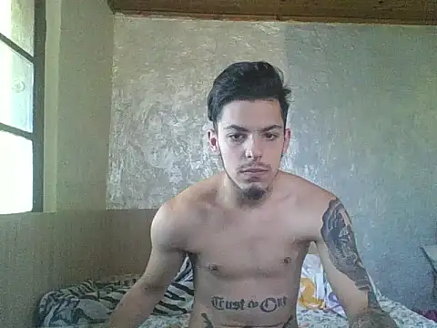 Snapshot of robertmrn112 chatting on May 2026 11:16:02 AM robertmrn112 online show from May 2026 11:16:02 AM