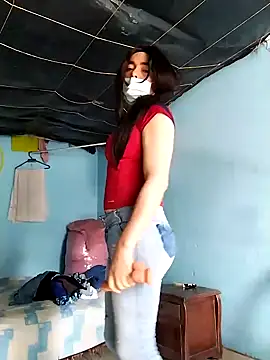 IsaSosa1982 online show from April 2026 03:05:02 PM