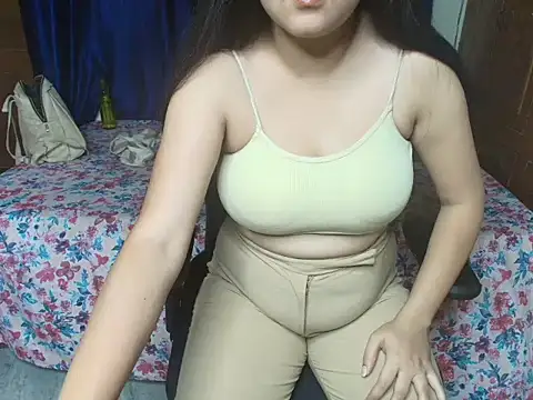 Snapshot of miss_-queen chatting on May 2026 08:52:02 AM miss -queen online show from May 2026 08:52:02 AM