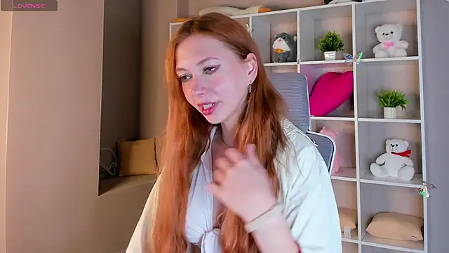 Snapshot of Sienna_Nyx chatting on April 2026 09:38:01 AM Sienna Nyx online show from April 2026 09:38:01 AM