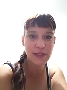 Snapshot of Maggie38 chatting on May 2026 08:33:02 AM Maggie38 online show from May 2026 08:33:02 AM