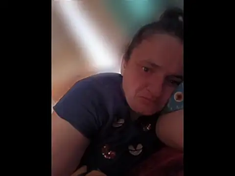 Snapshot of AnabelBexley chatting on July 2026 04:05:02 AM AnabelBexley online show from July 2026 04:05:02 AM
