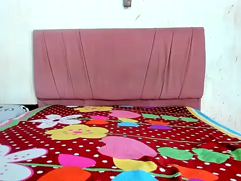 Snapshot of Junior_bebe chatting on April 2026 02:11:02 PM Junior bebe online show from April 2026 02:11:02 PM