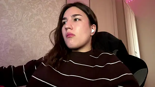 Mary Nitherson online show from April 2026 07:15:02 AM