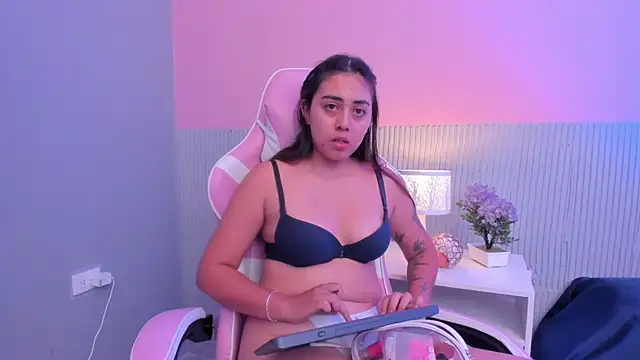 rose smitth online show from April 2026 07:08:01 PM