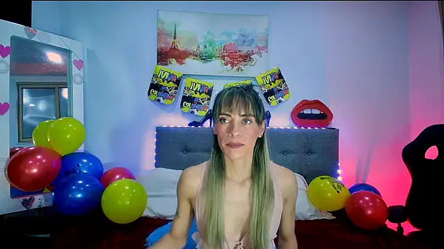 Snapshot of Lorena_sweet33 chatting on June 2026 02:07:02 PM Lorena sweet33 online show from June 2026 02:07:02 PM