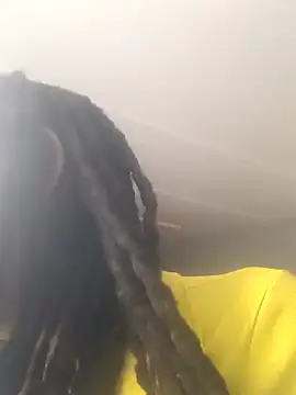 Snapshot of Azelia_33 chatting on April 2026 11:49:01 AM Azelia 33 online show from April 2026 11:49:01 AM