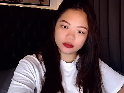 Snapshot of breezybabes chatting on April 2026 03:48:02 AM breezybabes online show from April 2026 03:48:02 AM