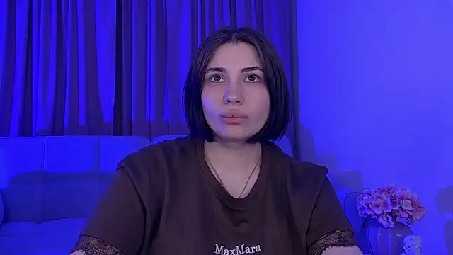 AdrianaToress online show from May 2026 07:42:02 PM