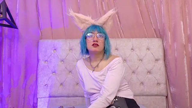 Snapshot of Zafiro_Kitsune chatting on June 2026 03:51:02 AM Zafiro Kitsune online show from June 2026 03:51:02 AM