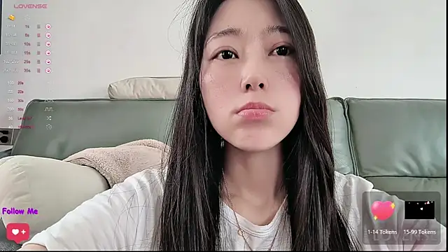 Snapshot of MMYIOO chatting on April 2026 06:57:01 AM MMYIOO online show from April 2026 06:57:01 AM