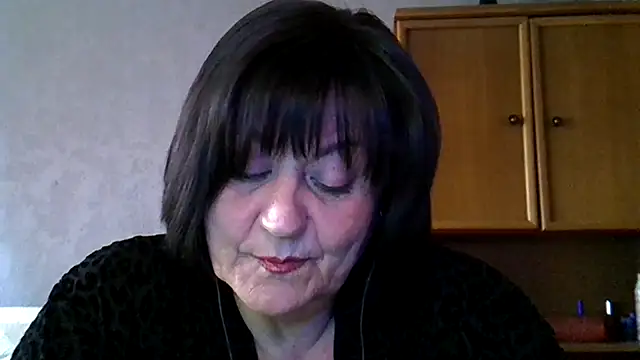 Snapshot of bagiraa_a chatting on April 2026 01:27:02 PM bagiraa a online show from April 2026 01:27:02 PM