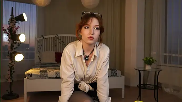 Snapshot of AvisKaplin chatting on April 2026 03:17:01 PM AvisKaplin online show from April 2026 03:17:01 PM