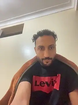 Snapshot of legende59 chatting on April 2026 12:05:01 AM legende59 online show from April 2026 12:05:01 AM