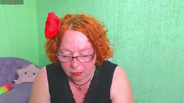 Snapshot of Fara_Flutte chatting on June 2026 01:42:01 PM Fara Flutte online show from June 2026 01:42:01 PM