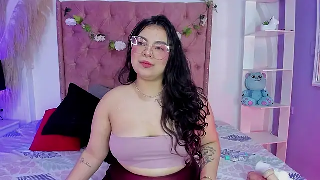 ROSELEI  online show from May 2026 09:15:01 AM