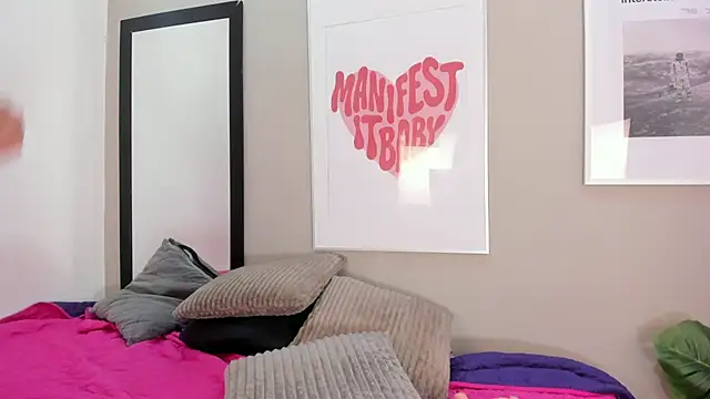 Snapshot of Noha_Xd chatting on April 2026 10:12:02 PM Noha Xd online show from April 2026 10:12:02 PM