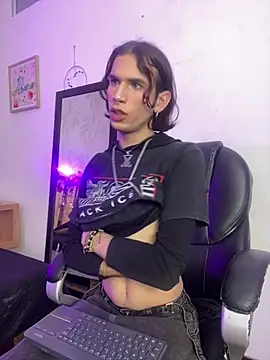 lucius morningstar online show from April 2026 08:47:01 PM