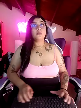 CherryRosexxx online show from April 2026 06:46:02 PM