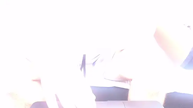 Snapshot of kim_couple chatting on April 2026 12:45:01 AM kim couple online show from April 2026 12:45:01 AM