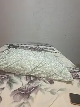 KittyLee004 online show from April 2026 04:44:02 PM