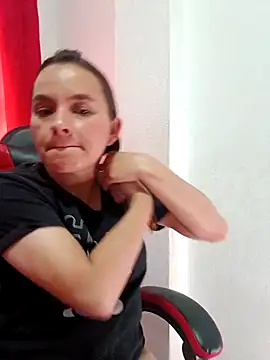 Snapshot of kasandra_85 chatting on April 2026 01:16:02 PM kasandra 85 online show from April 2026 01:16:02 PM