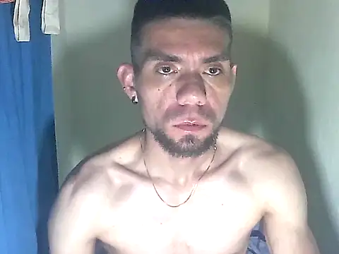 thomas2wood online show from May 2026 11:43:01 PM