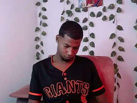 Snapshot of andresxxx6666 chatting on April 2026 04:09:02 PM andresxxx6666 online show from April 2026 04:09:02 PM